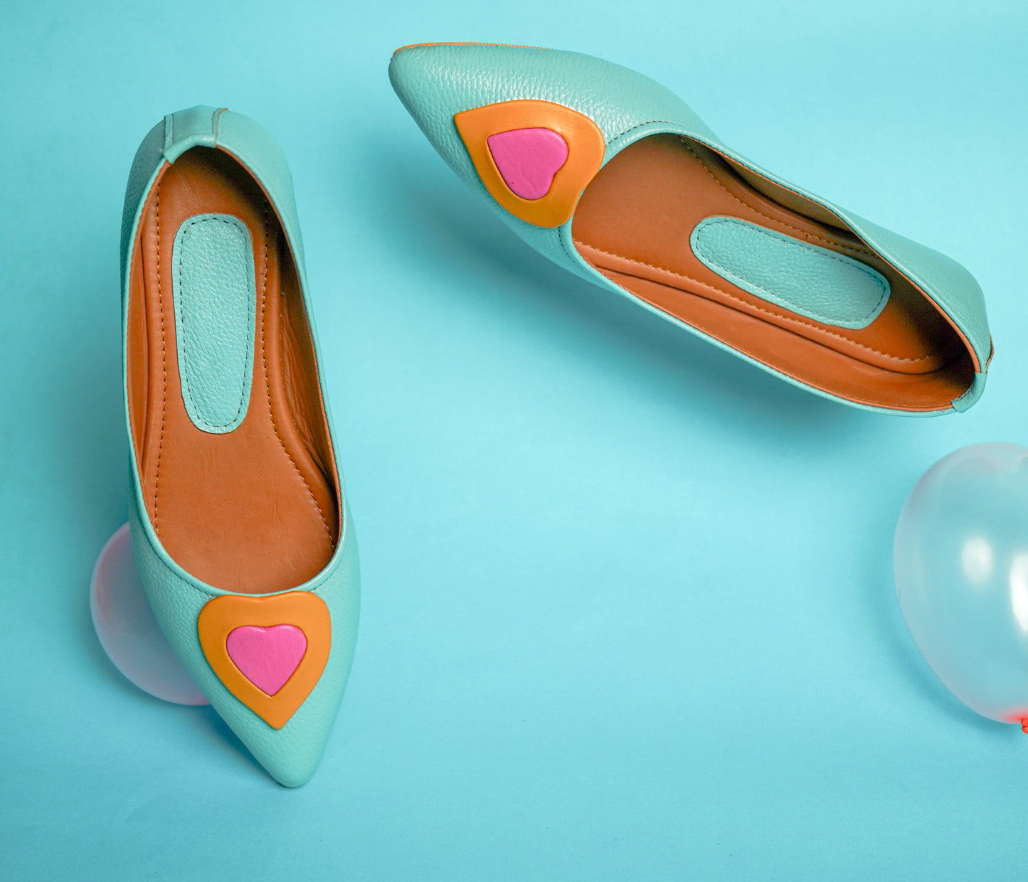 Sweethearts - kiss me