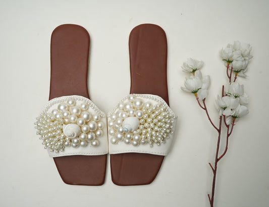 Gardenia (with shell)